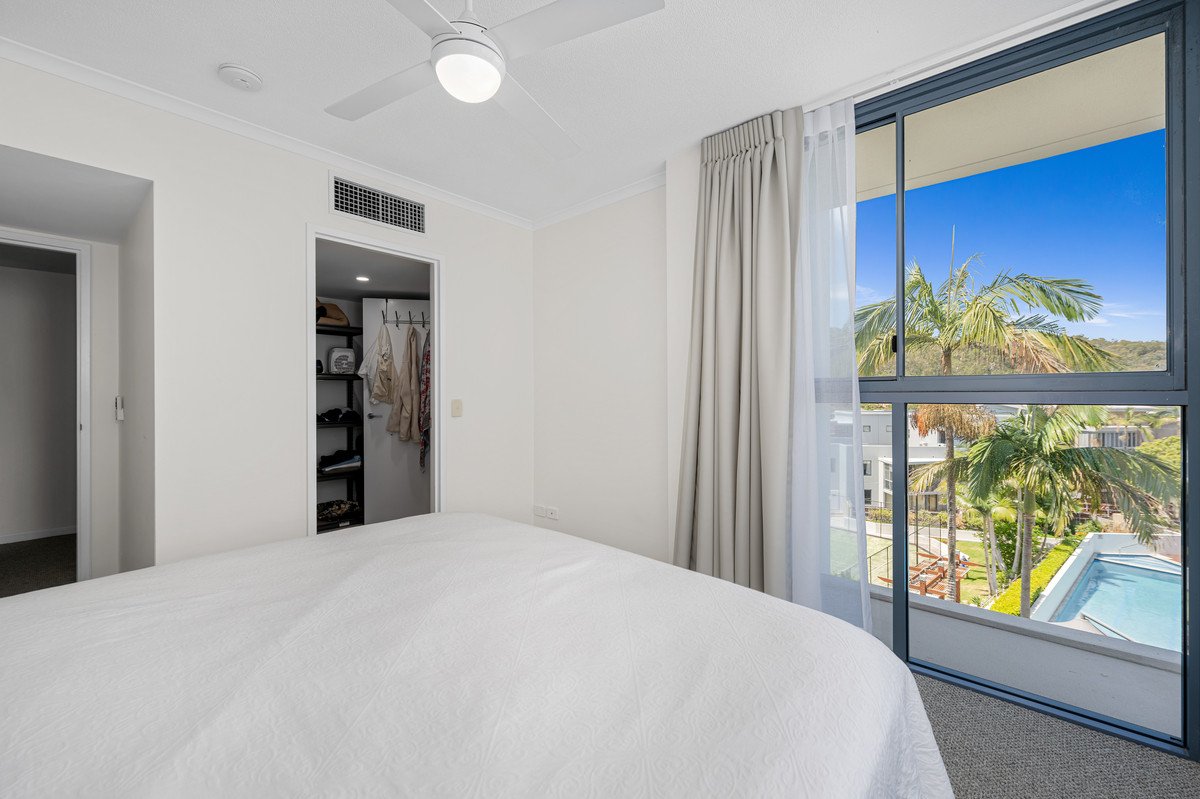 1121/1 Ocean Street Burleigh Heads 15