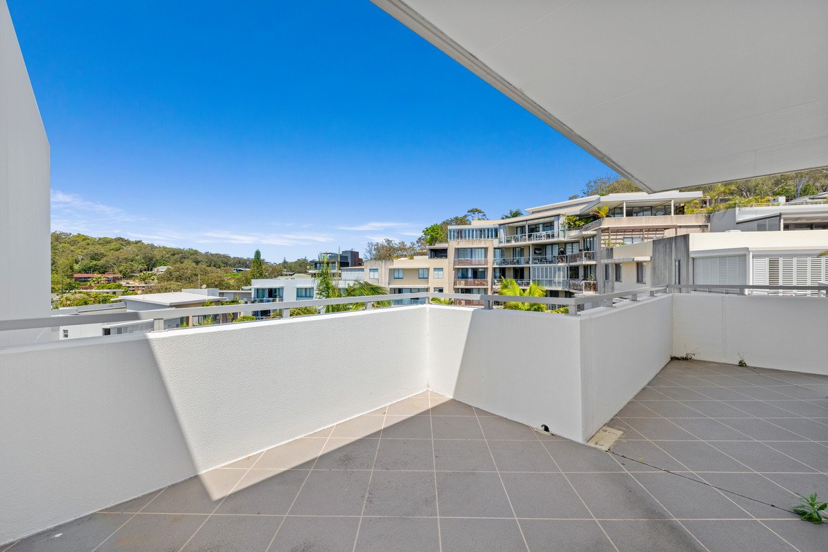 1121/1 Ocean Street Burleigh Heads 23