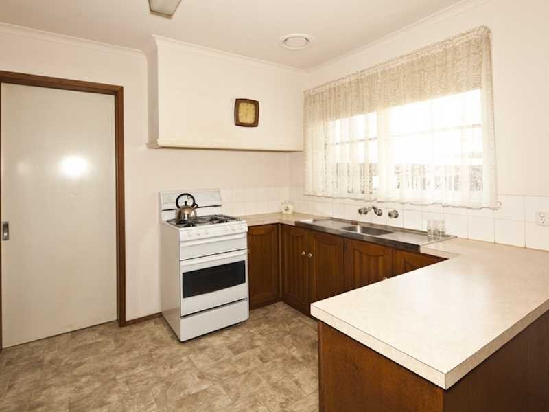 11/216 Forest Street WENDOUREE 2