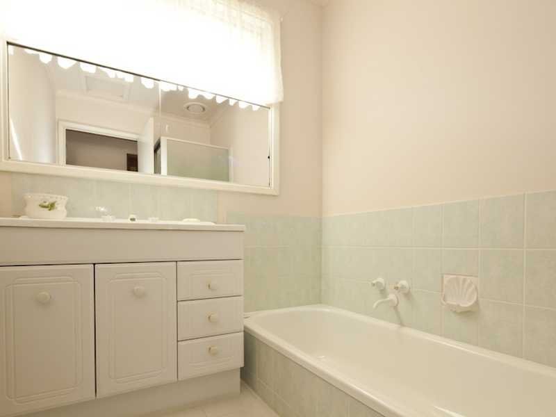 11/216 Forest Street WENDOUREE 3