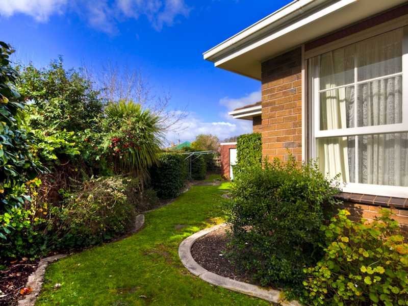 11/216 Forest Street WENDOUREE 9