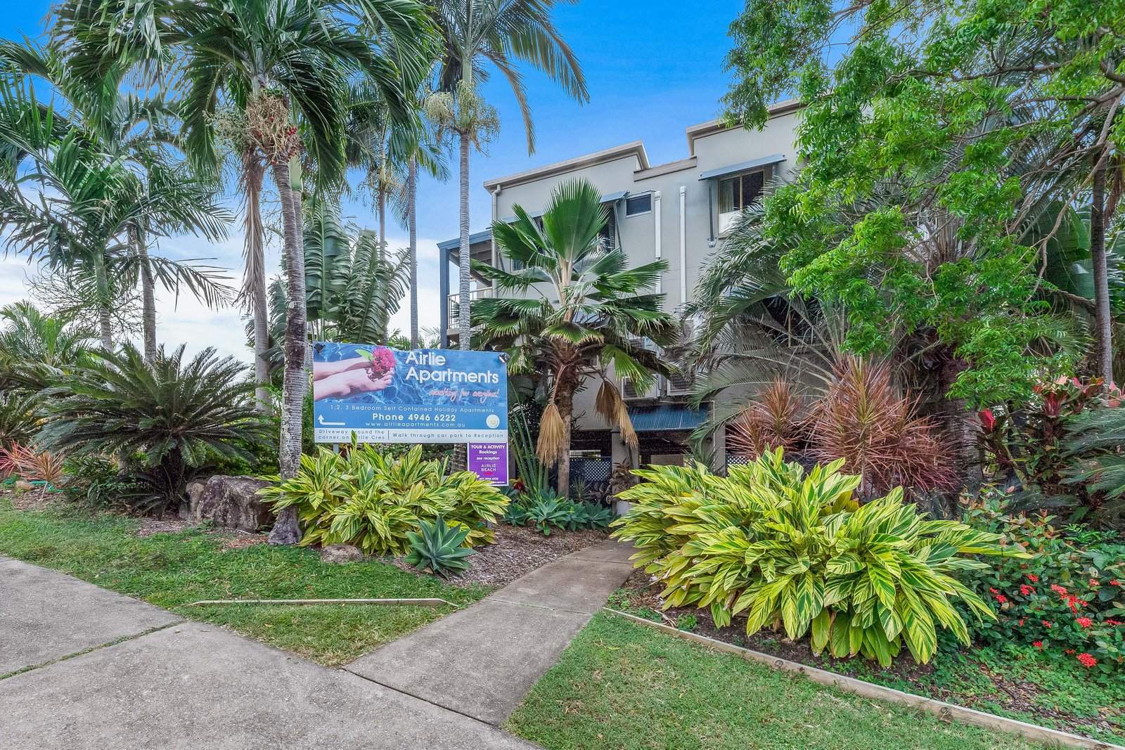11/22 Airlie Crescent AIRLIE BEACH 13