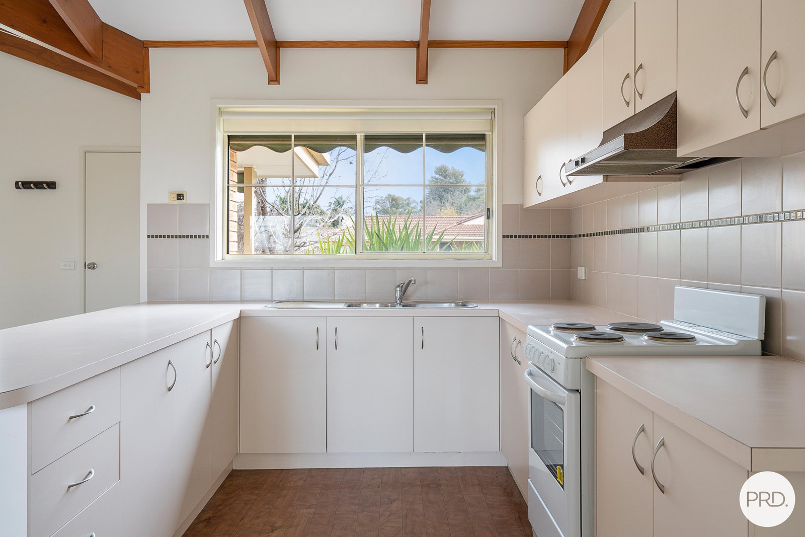 1/122 Borella Road EAST ALBURY 5