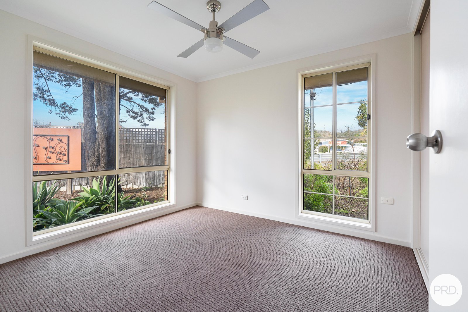 1/122 Borella Road EAST ALBURY 9