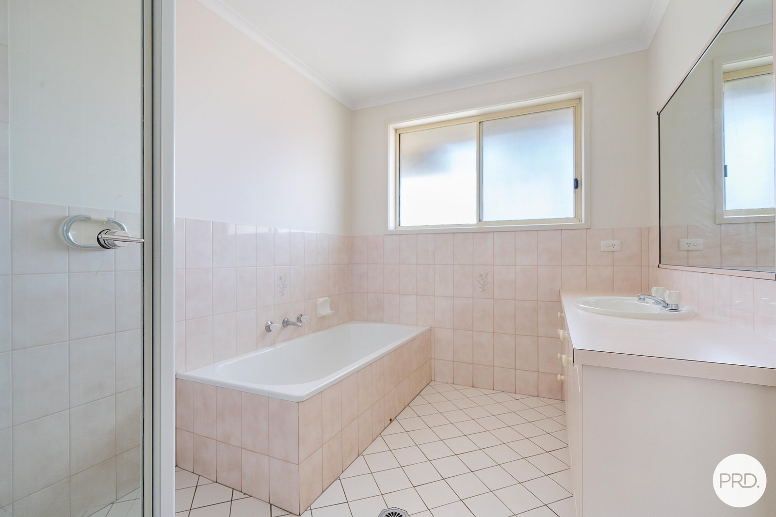 1/122 Borella Road EAST ALBURY 10