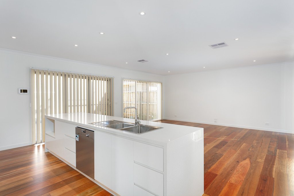 Gallery: 1/122 Centre Dandenong Road