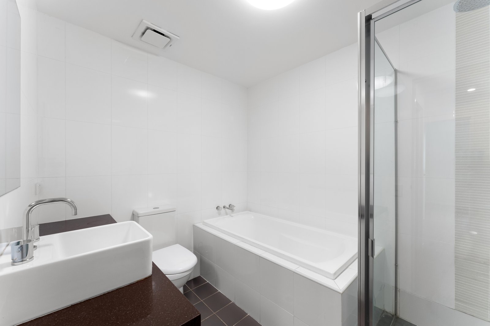 11/22 Market Street WOLLONGONG 7