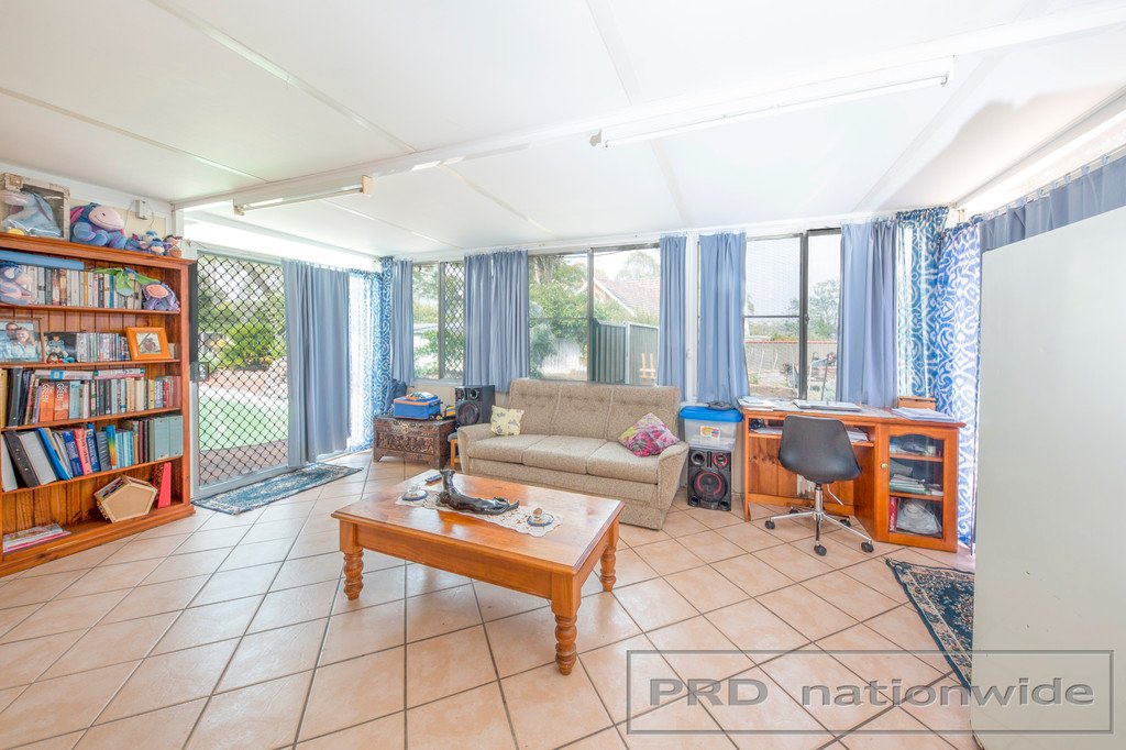 1122 New England Hwy  LOCHINVAR 8