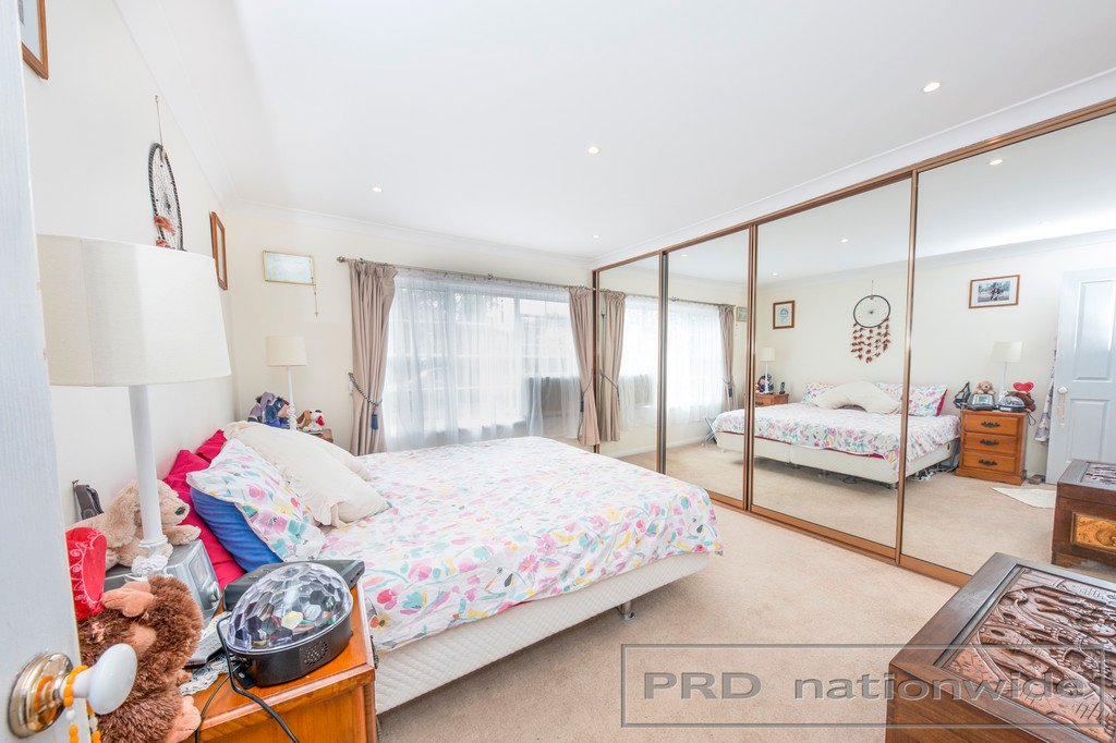 1122 New England Hwy  LOCHINVAR 20