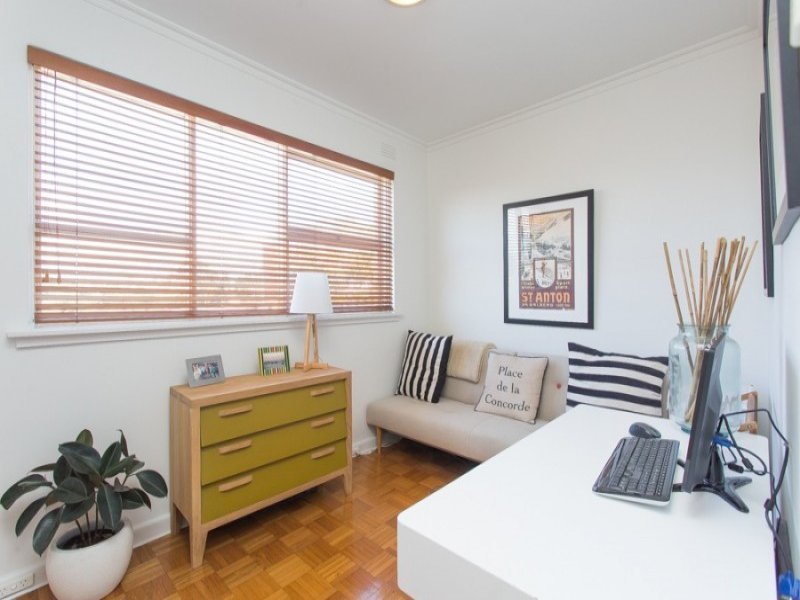 Gallery: 11/22 Westbury Street