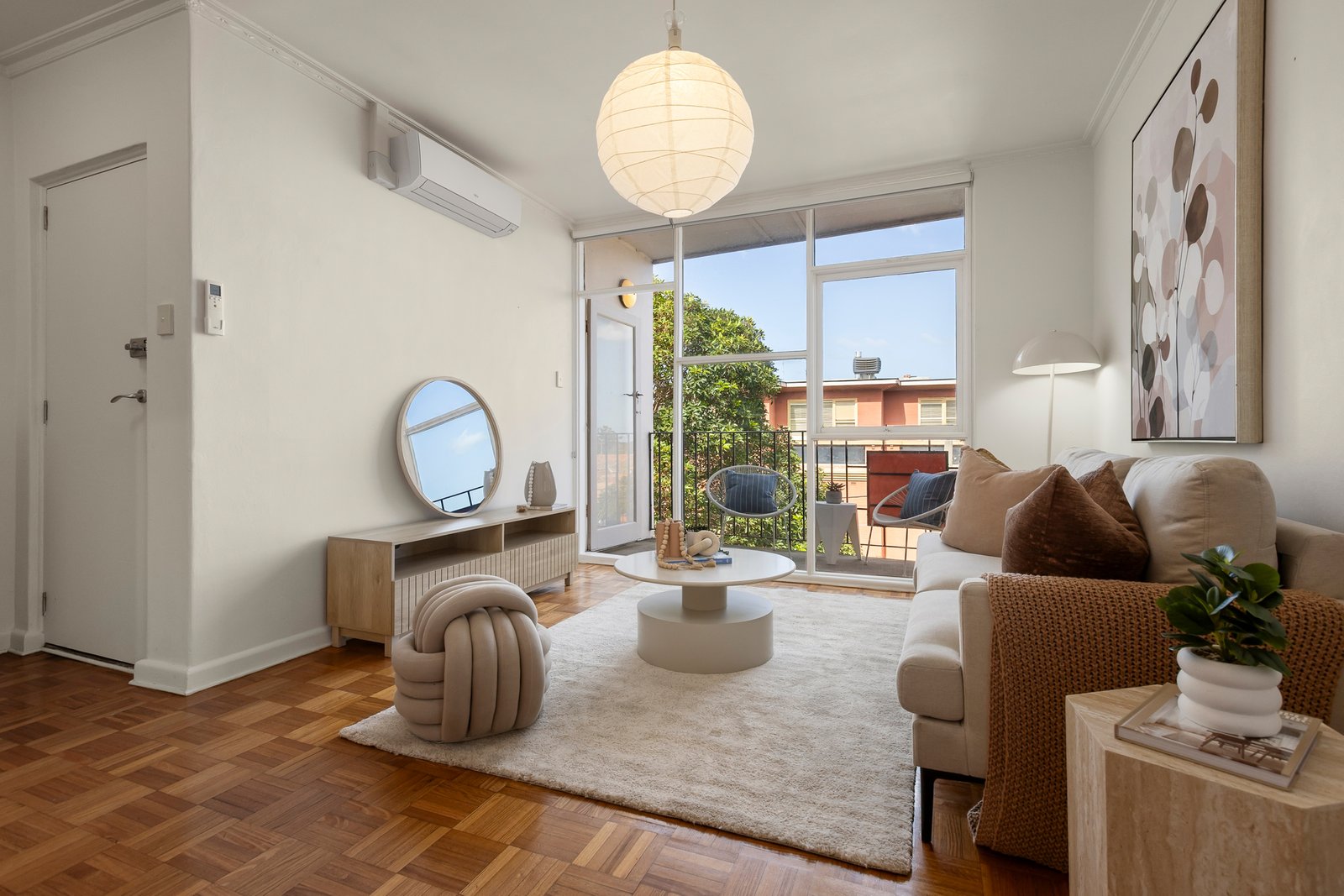 Gallery: 11/22 Westbury Street