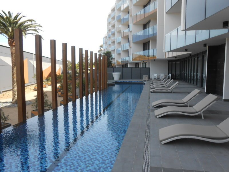 Gallery: 112/220 Bay Road