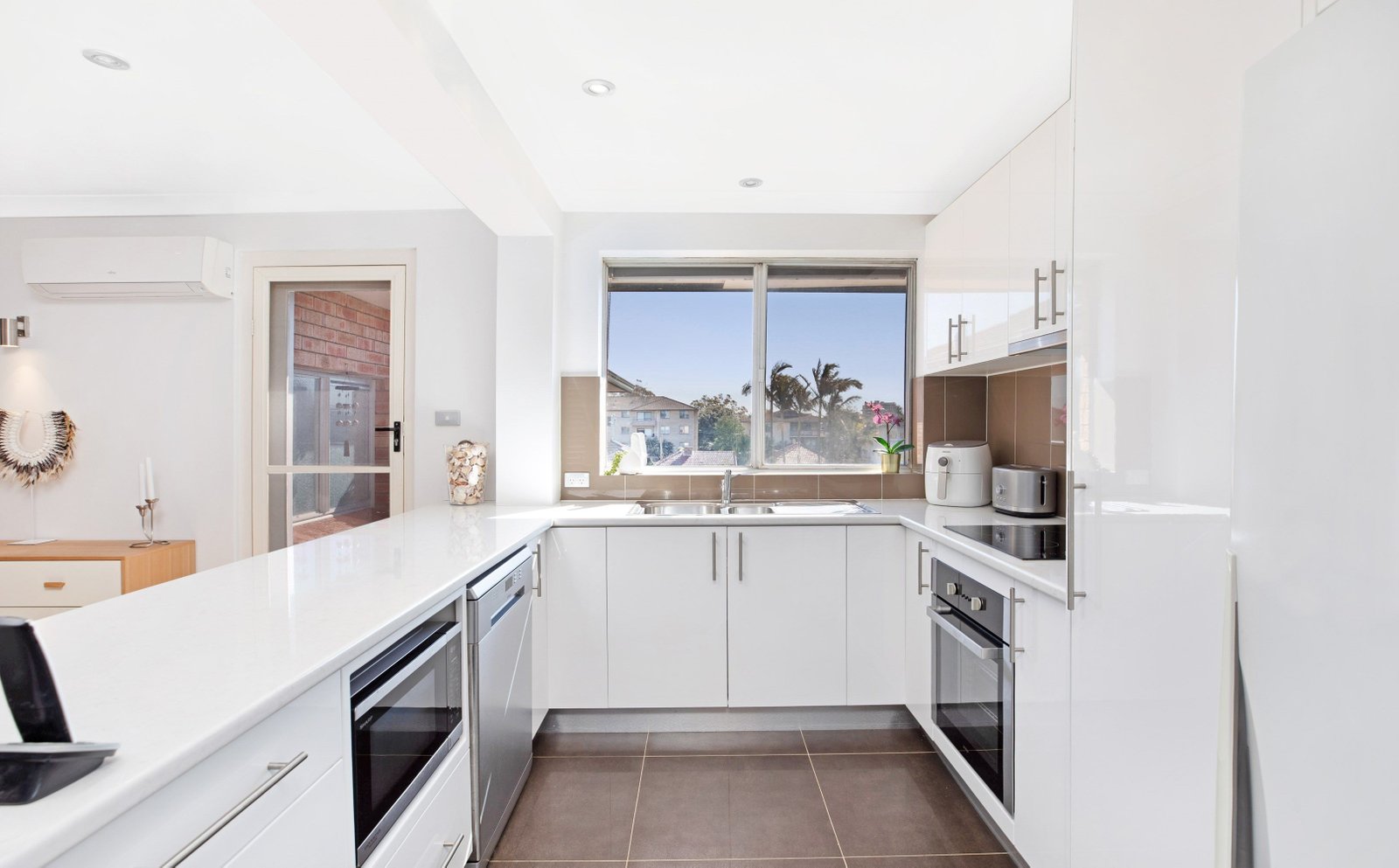 11/23-25 Searl Road CRONULLA 1