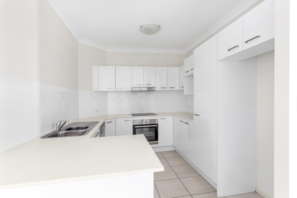 11/23 Noble Street CLAYFIELD 4