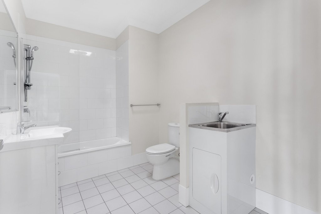 11/23 Noble Street CLAYFIELD 9