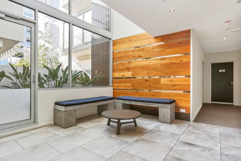 Gallery: 112/35 Childers Street