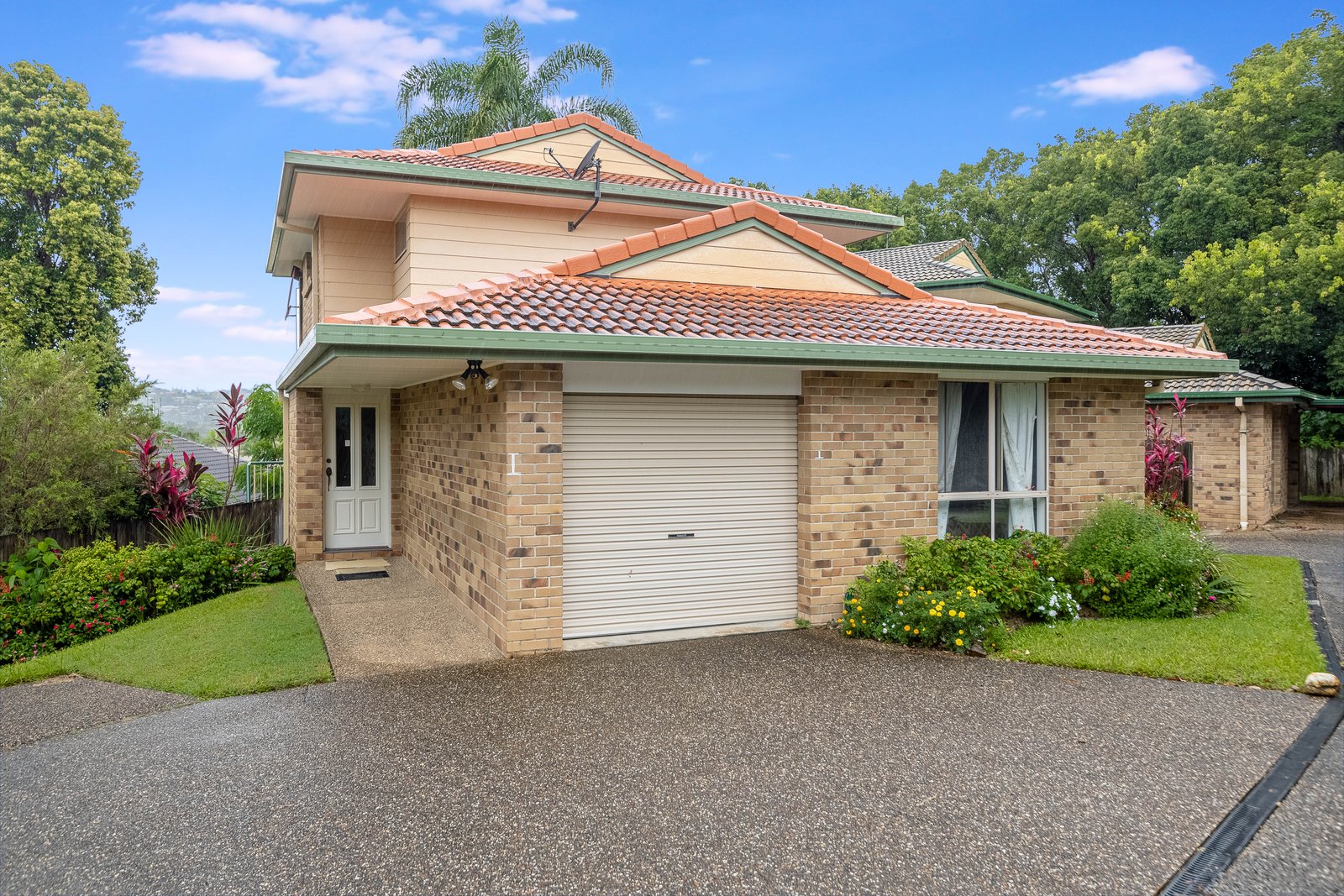 1/124 Ash Drive BANORA POINT 1