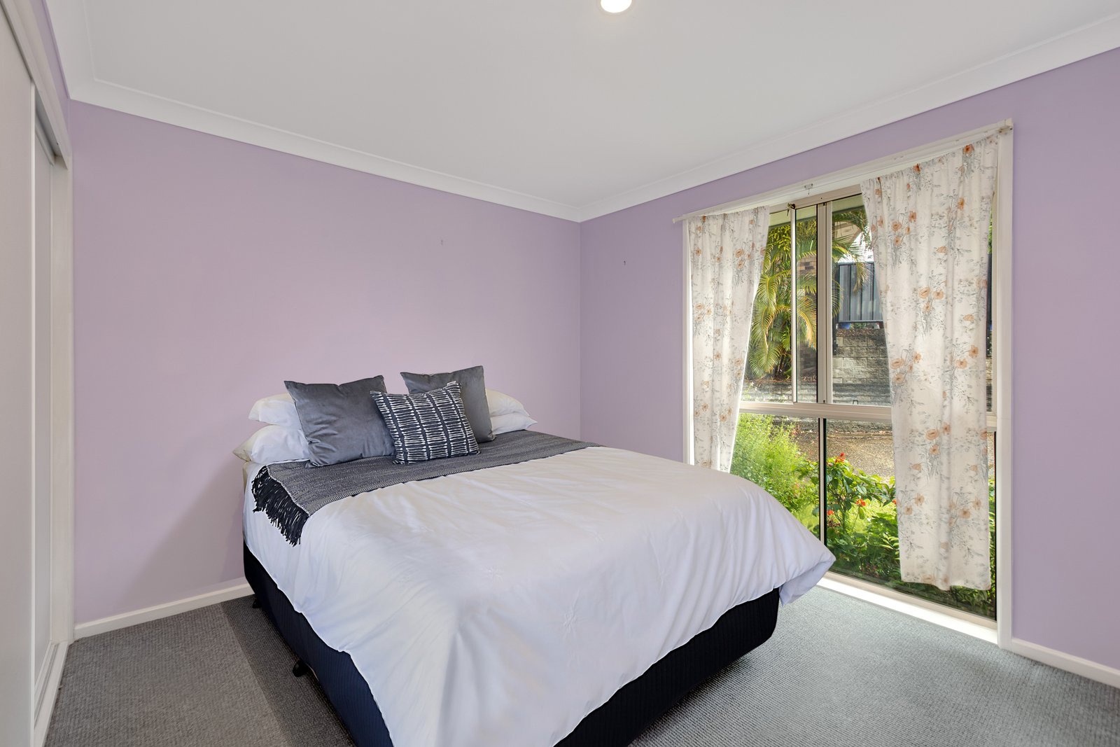 1/124 Ash Drive BANORA POINT 7