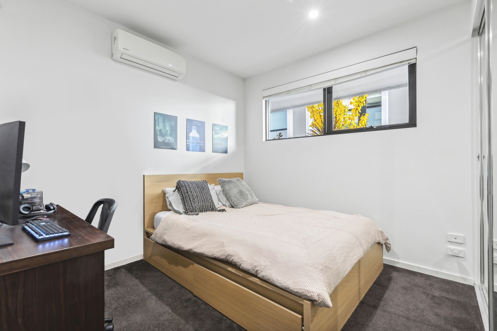 Real Estate and Property in 1/124 Murrumbeena Road, Murrumbeena, VIC