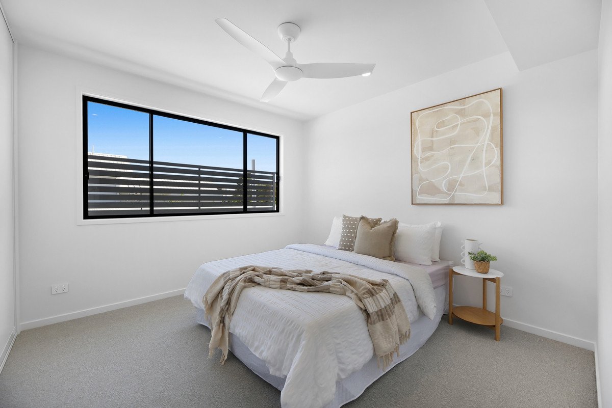 1/124 Sunshine Parade Miami 17