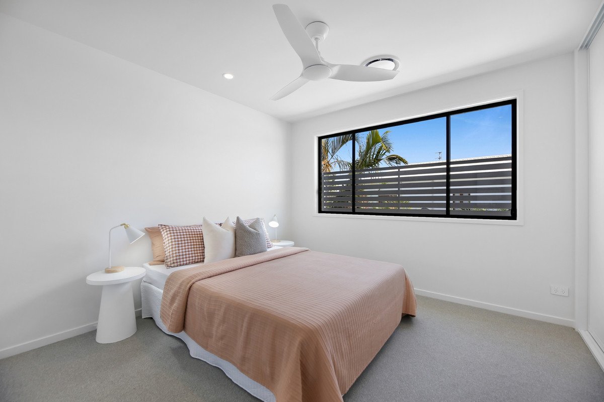 1/124 Sunshine Parade Miami 18