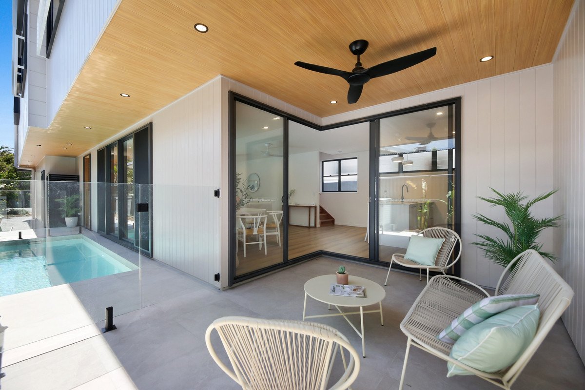 1/124 Sunshine Parade Miami 26