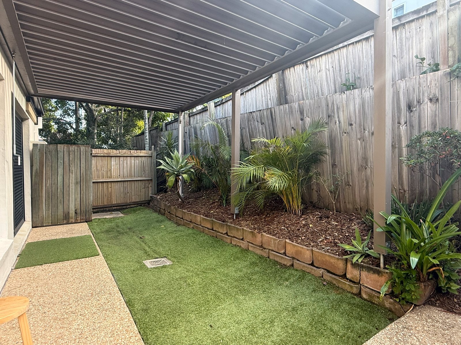 1/125 Pohlman Street SOUTHPORT 12