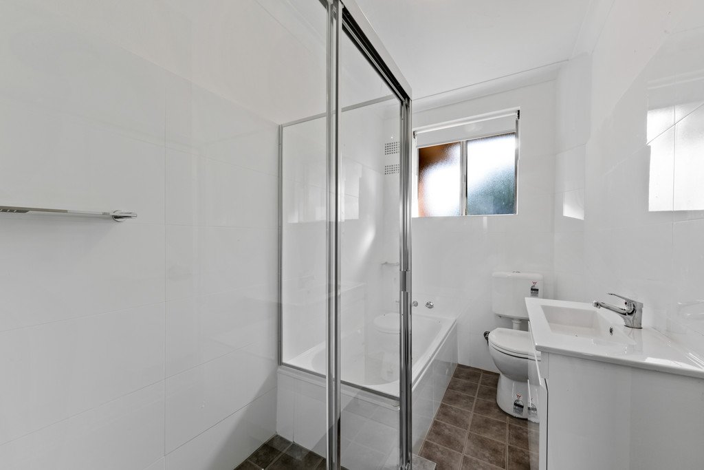 11/25 Stoddart Street ROSELANDS 2