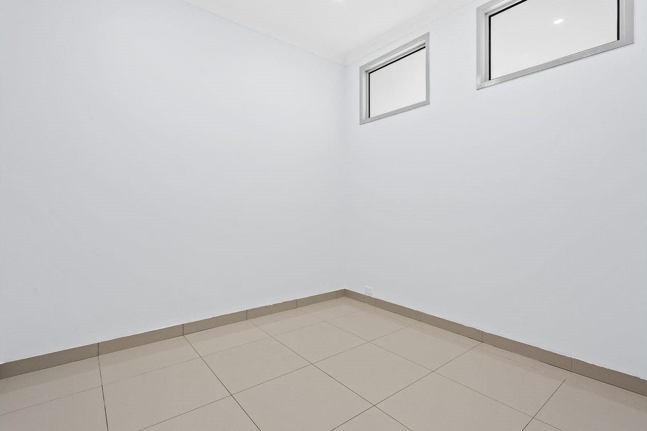 1/1256 Canterbury Road ROSELANDS 4