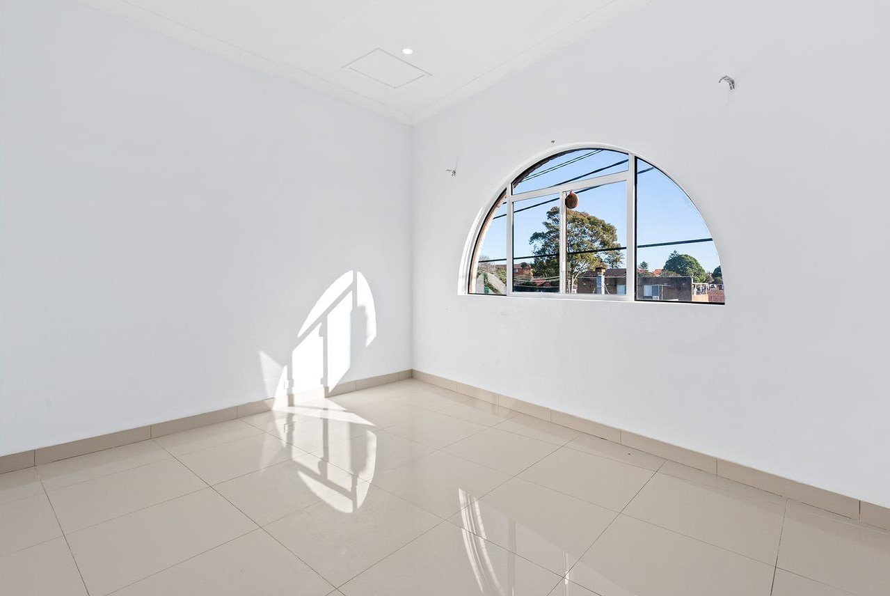 1/1256 Canterbury Road ROSELANDS 1