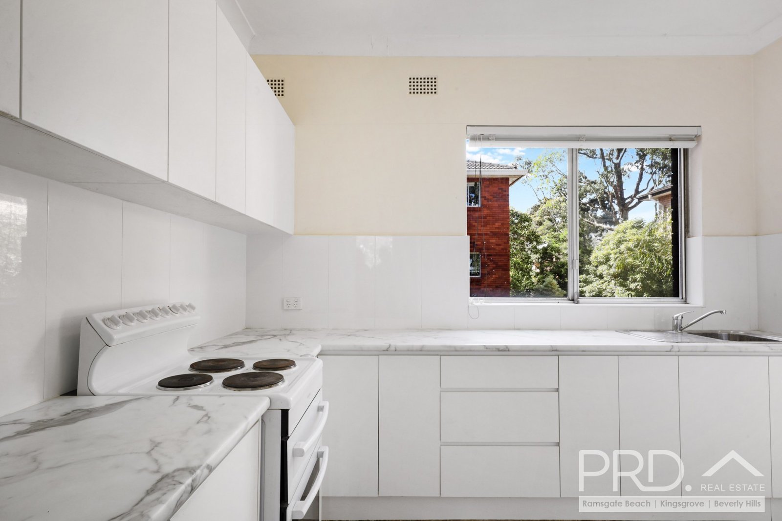 11/26-28 Kairawa  SOUTH HURSTVILLE 5