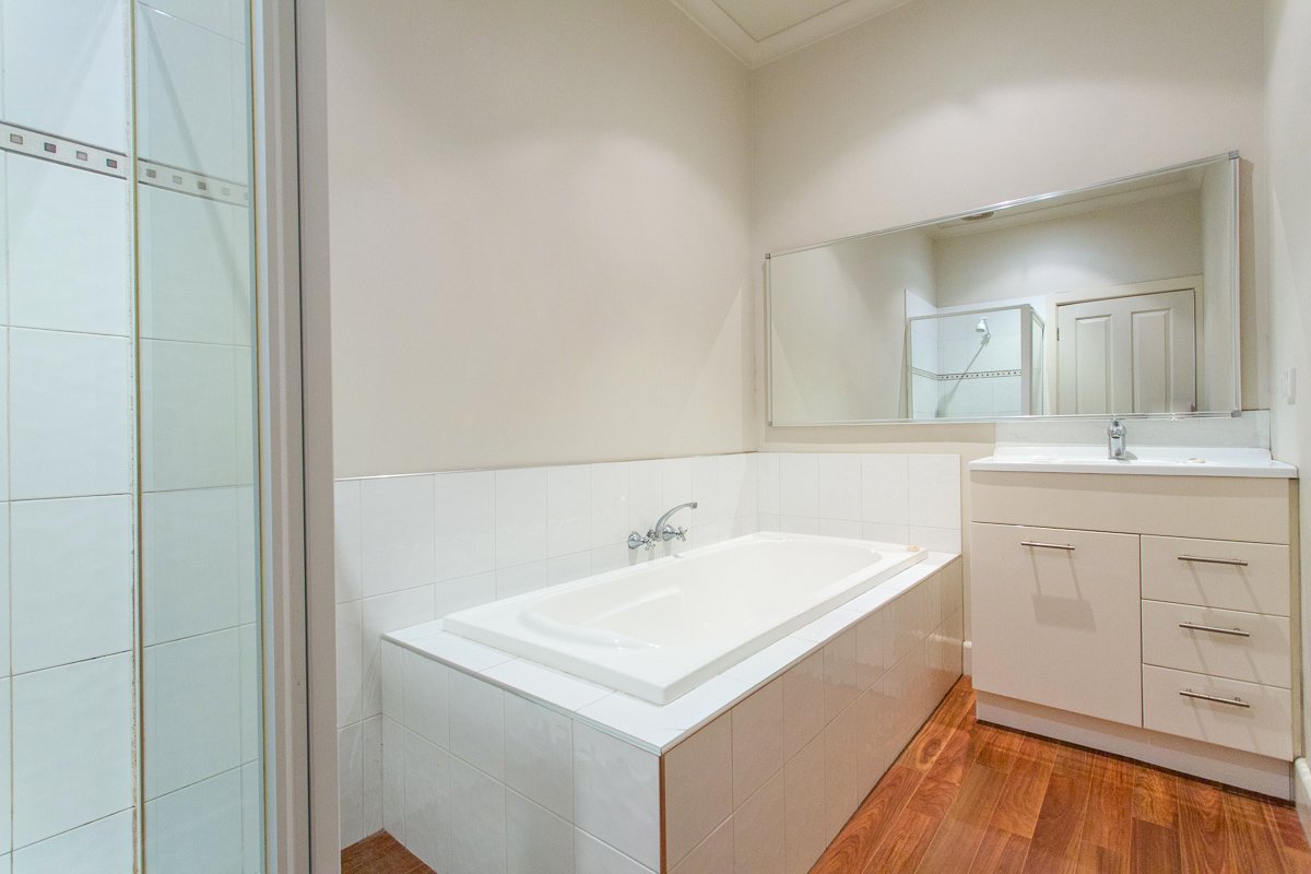 Gallery: 1126 Lydiard Street North