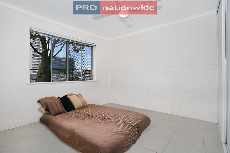 1/126 Marine Parade SOUTHPORT 6