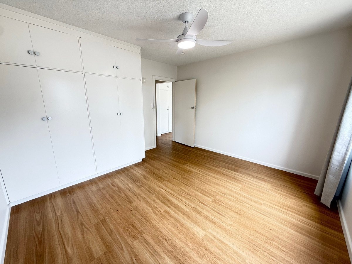 1/126 The Esplanade Burleigh Heads 8