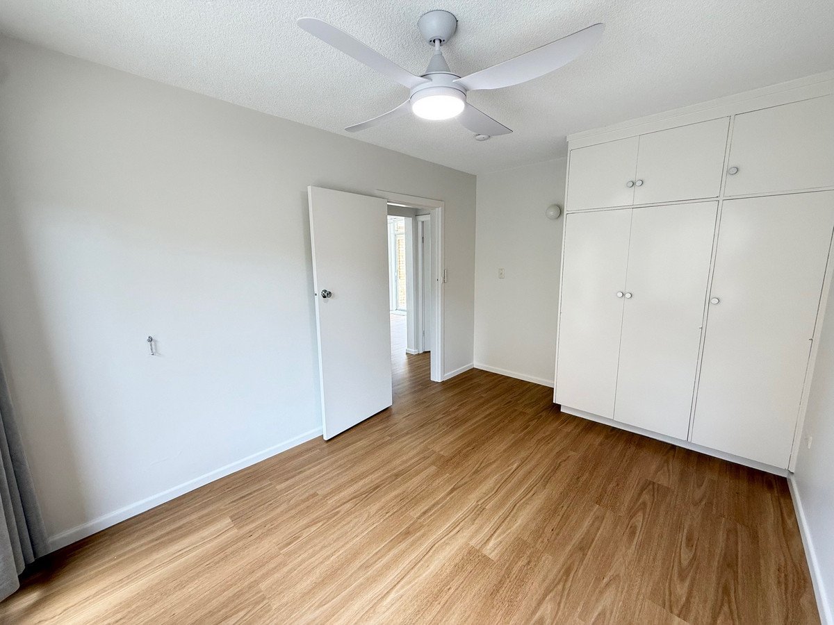 1/126 The Esplanade Burleigh Heads 10