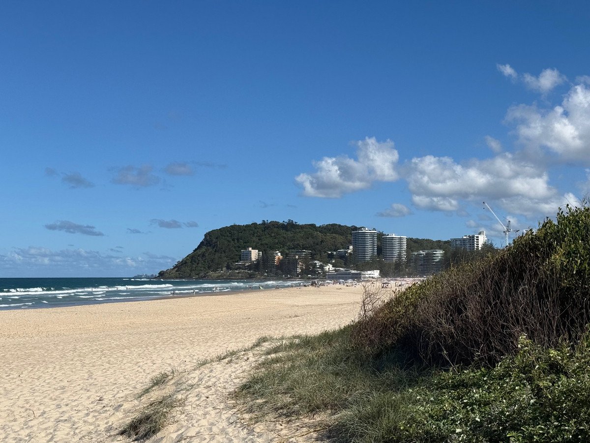 1/126 The Esplanade Burleigh Heads 13