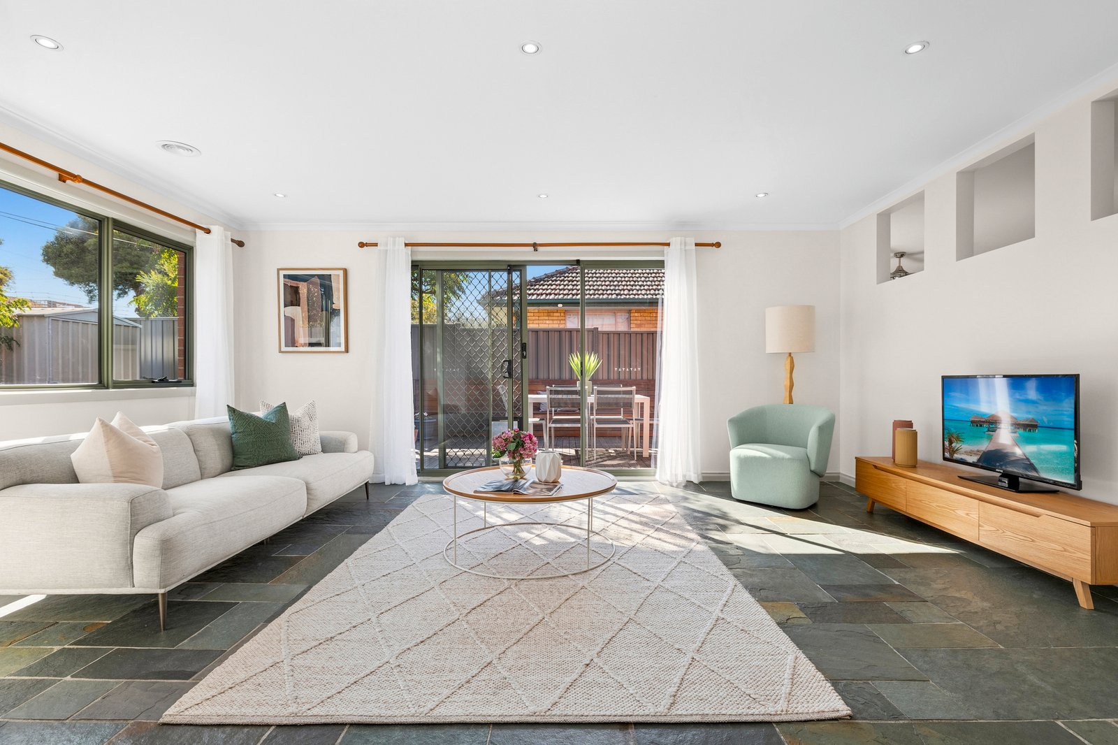 Gallery: 1/1262 North Road