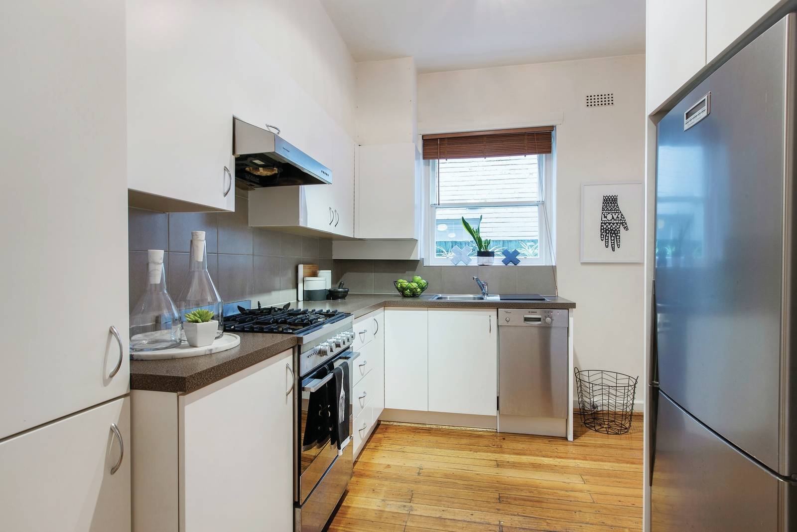 1/127 Glen Huntly Road, Elwood, VIC