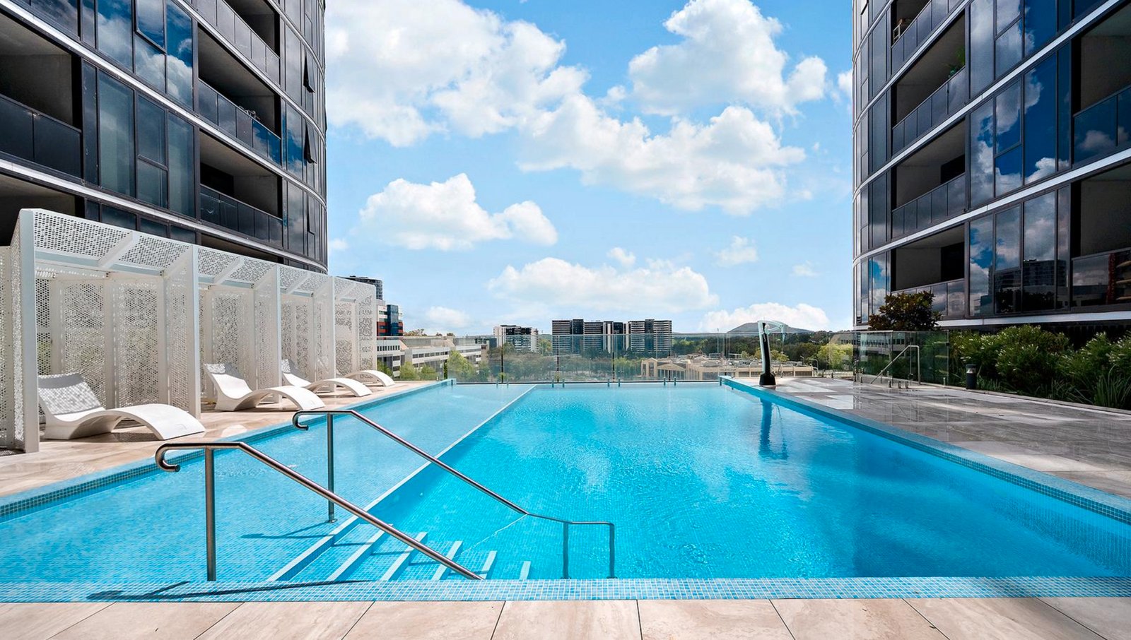 1127/15 Bowes Street PHILLIP 9