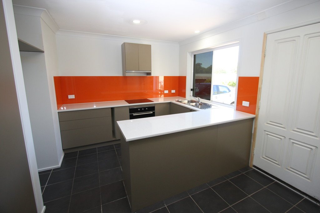 11/279 Cotlew Street West  ASHMORE 1