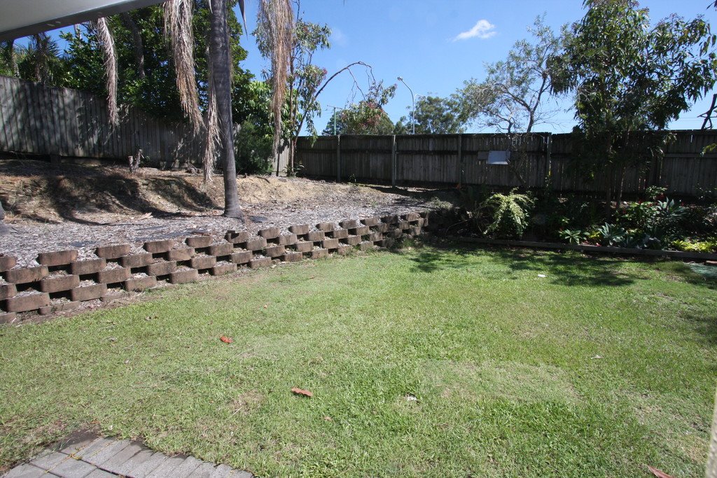 11/279 Cotlew Street West  ASHMORE 2