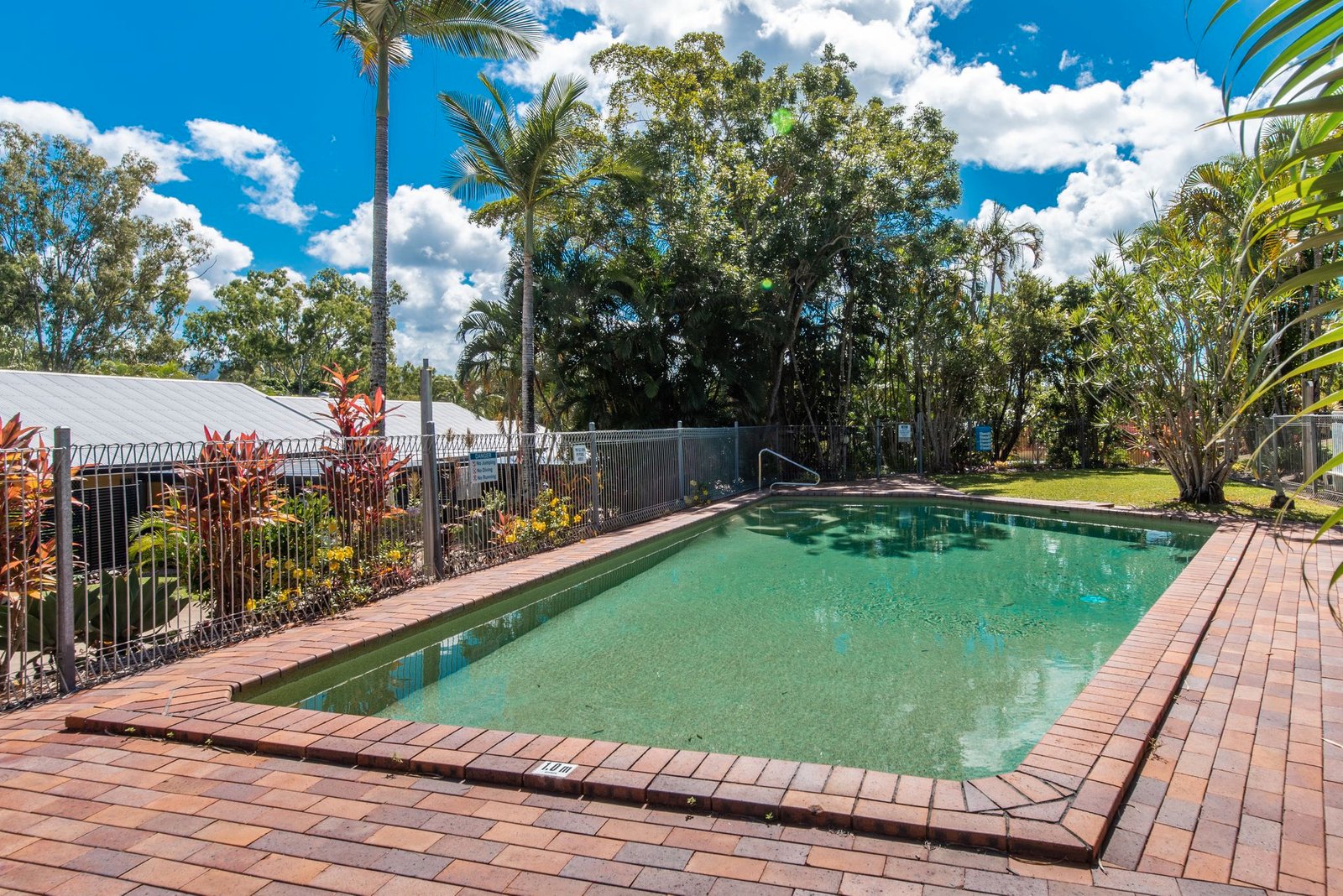 11/28 Island Drive CANNONVALE 3