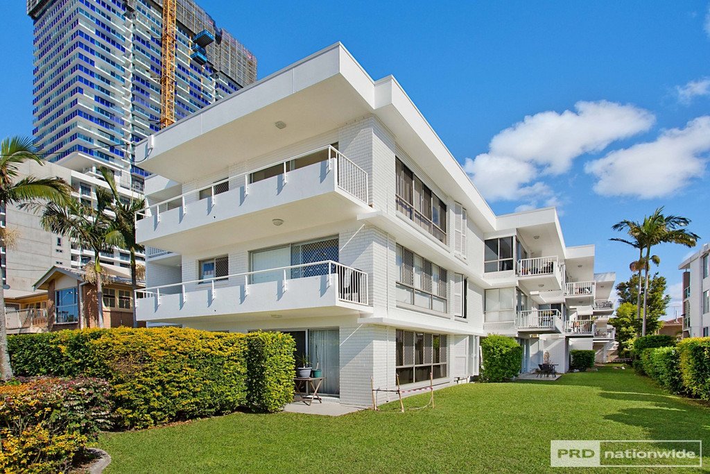 1/128 Marine Parade SOUTHPORT 1