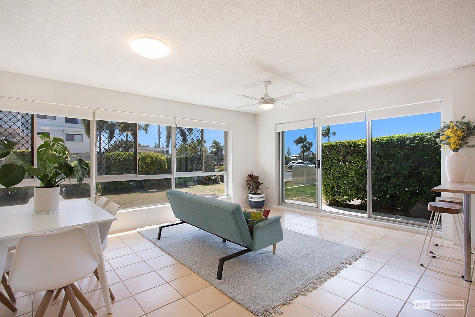 1/128 Marine Parade SOUTHPORT 3
