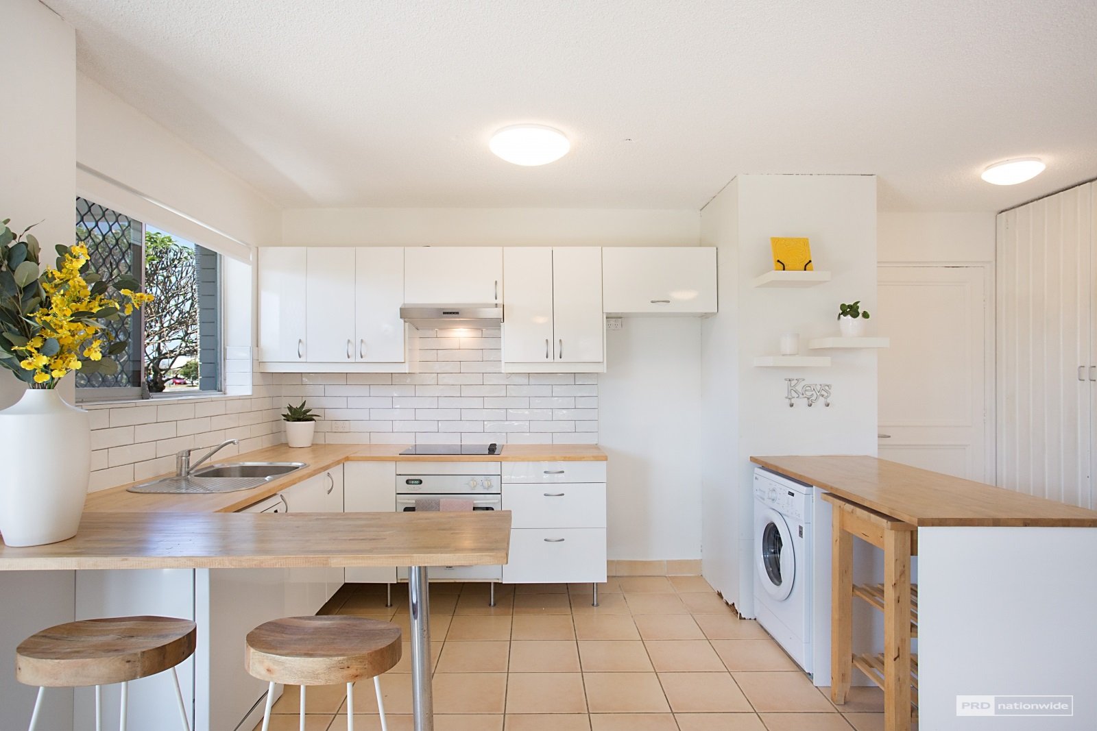 1/128 Marine Parade SOUTHPORT 5