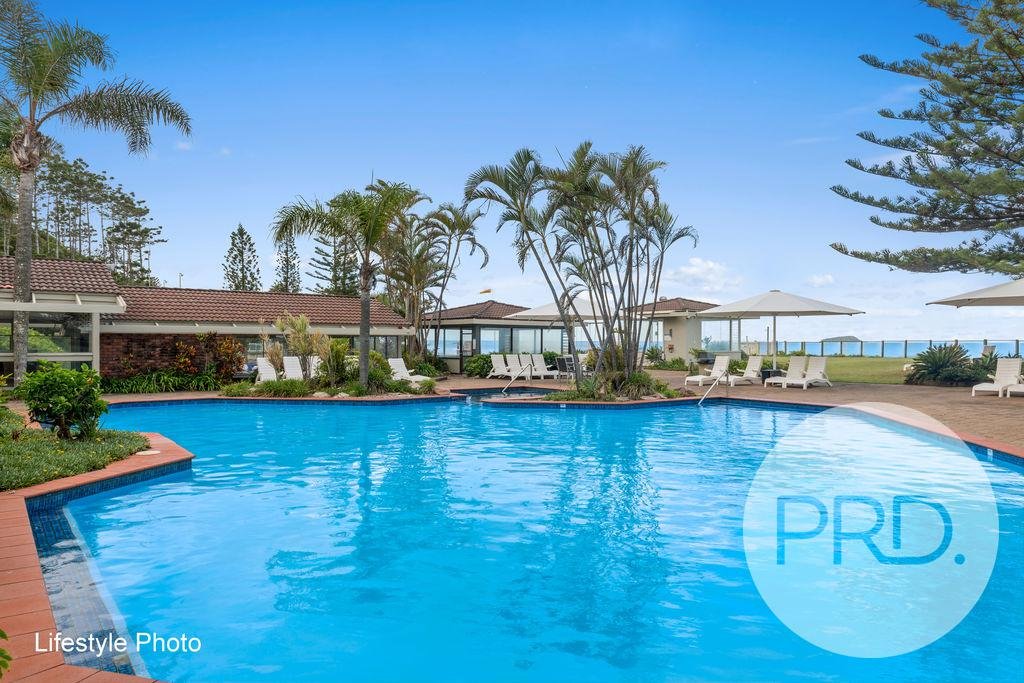112/8 Solitary Islands Way SAPPHIRE BEACH 12