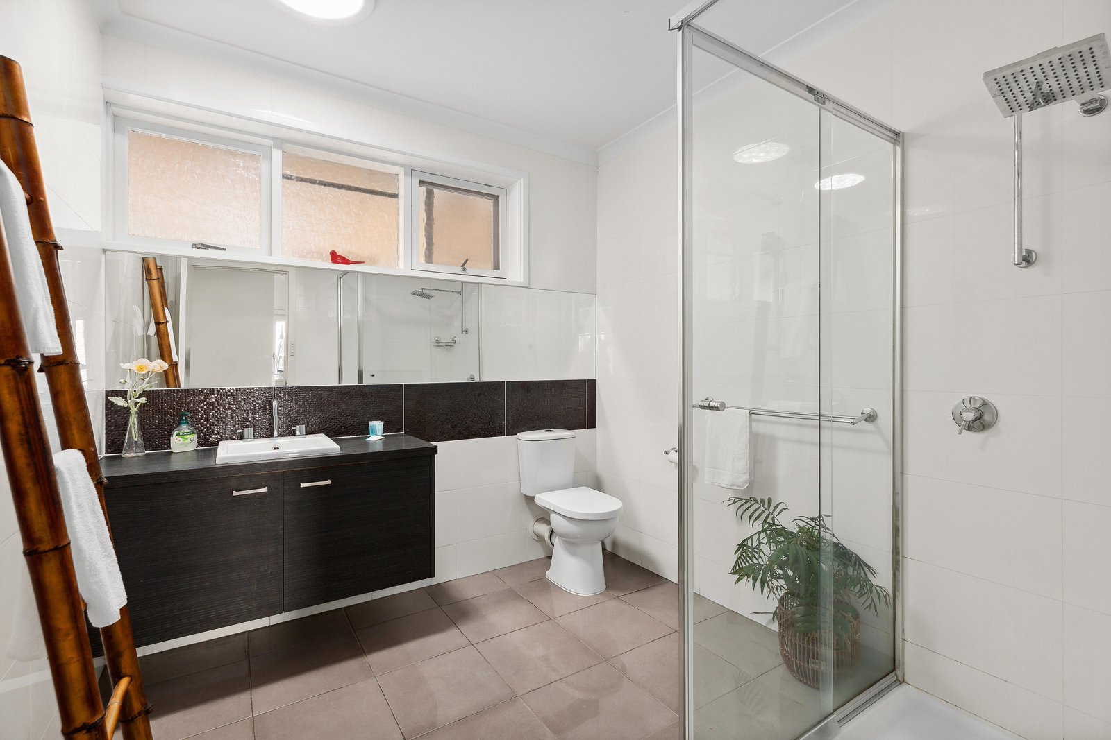 1/128 Webster Street LAKE WENDOUREE 6