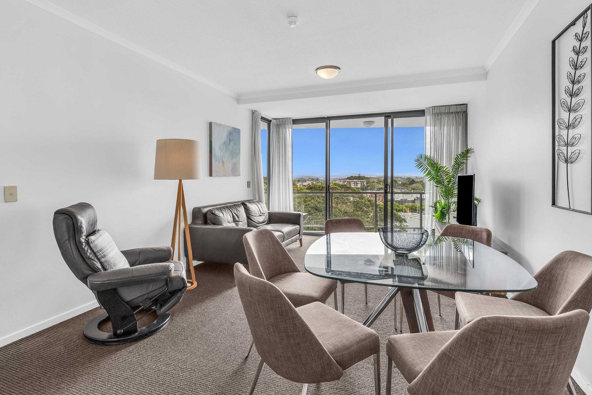 1128/1 Ocean Street BURLEIGH HEADS 5