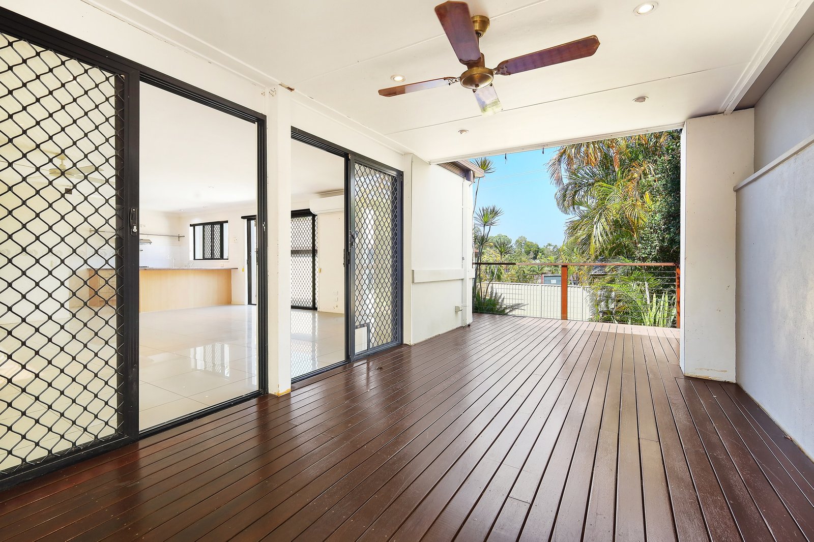 11/283 Cotlew Street West  ASHMORE 2