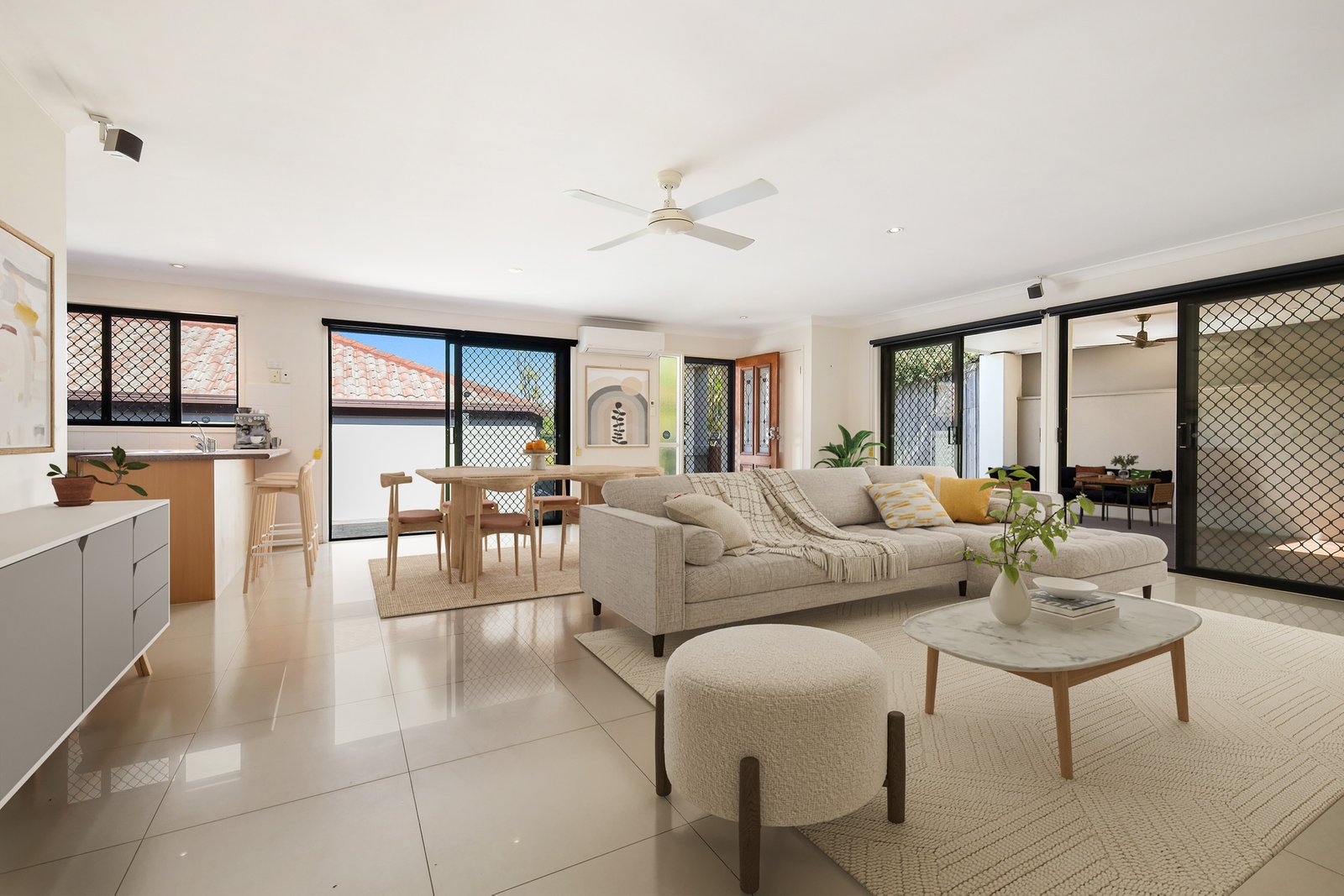 11/283 Cotlew Street West  ASHMORE 3